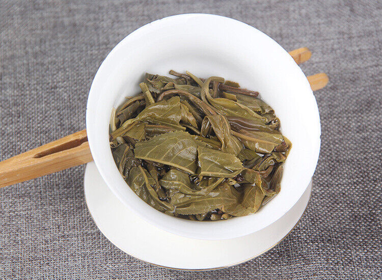 HelloYoung Pu-erh Tea Leaves Yunnan Pu-erh Tea Raw Tea Cake Old Tree Pu-erh