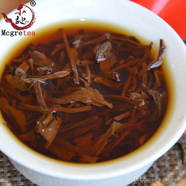 HelloYoung Black Tea Wuyishan Lapsang Souchong Tea Tongmu Guan Zhengshanxiaozhong 250g