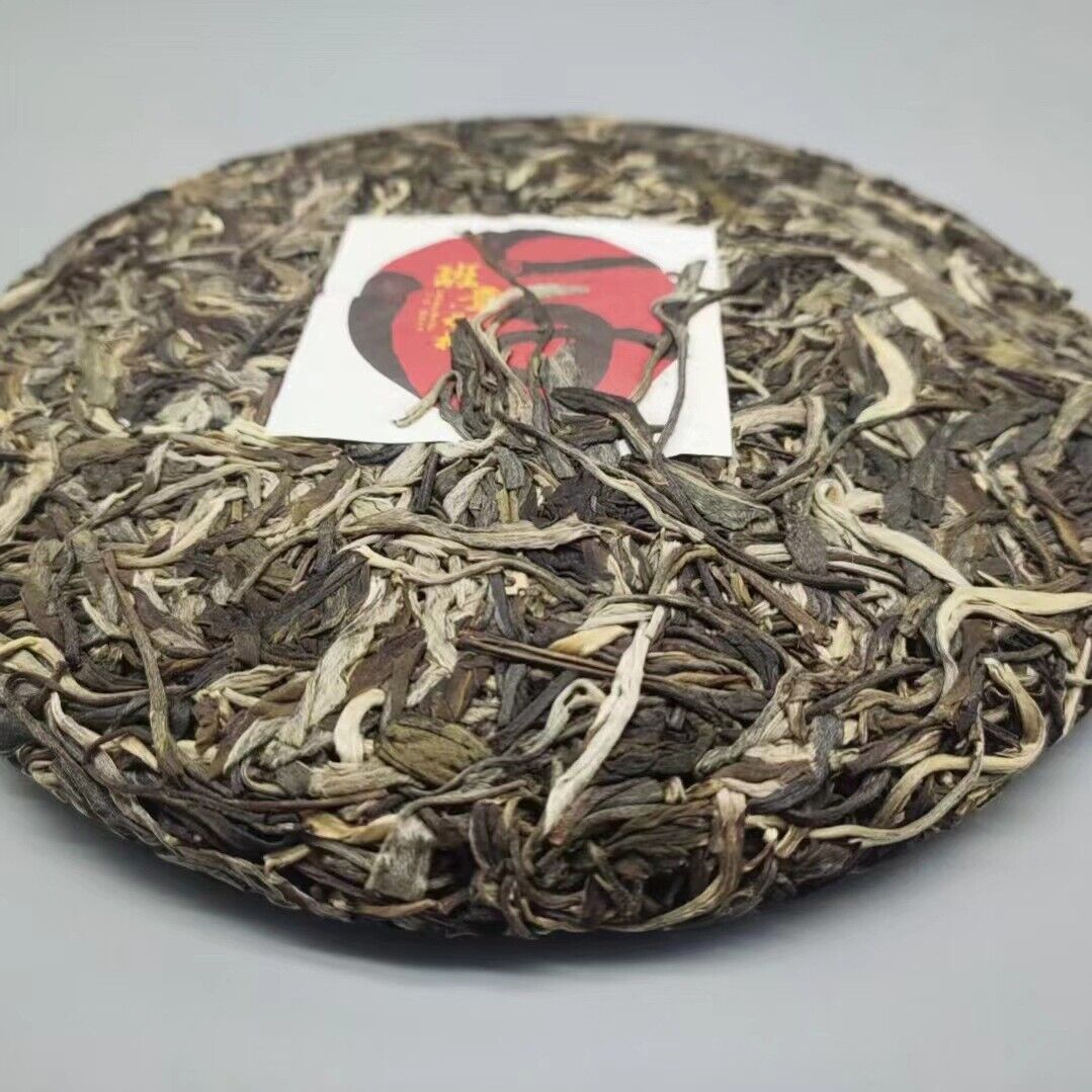 HelloYoung Yunnan Pu'er Tea Dingjiazhai Ancient First Spring Pu'er Raw Tea 357g Cake Tea Secondary image