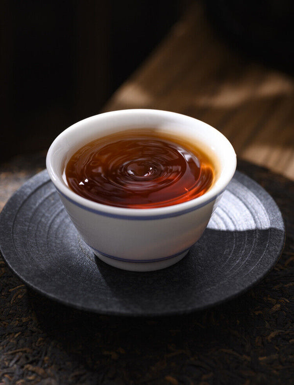 HelloYoung Yunnan Puerh Tea Longzhu Iceland Lao Man'e Tea Leaves 500g/1.1lb