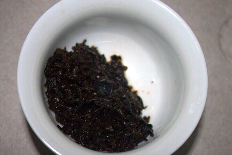 HelloYoung High Quality 357g Yunnan Pu'er Tea Golden Bud Cake Tea Ripe Pu'er Tea