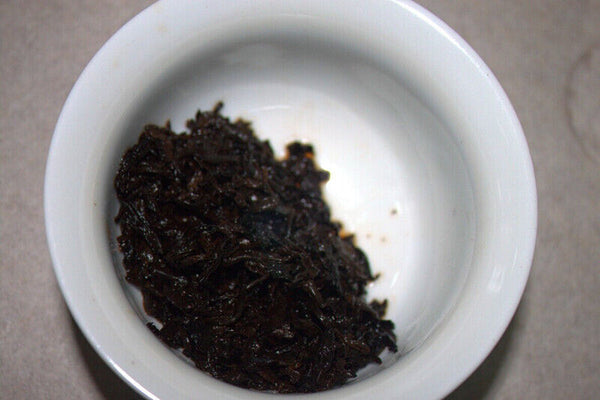 HelloYoung High Quality 357g Yunnan Pu'er Tea Golden Bud Cake Tea Ripe Pu'er Tea