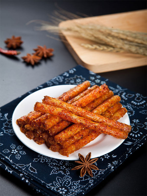 Authentic Spicy Prince Spicy Strips Snacks Hunan Specialty 90g 麻辣王子辣条地道零食湖南特产90g
