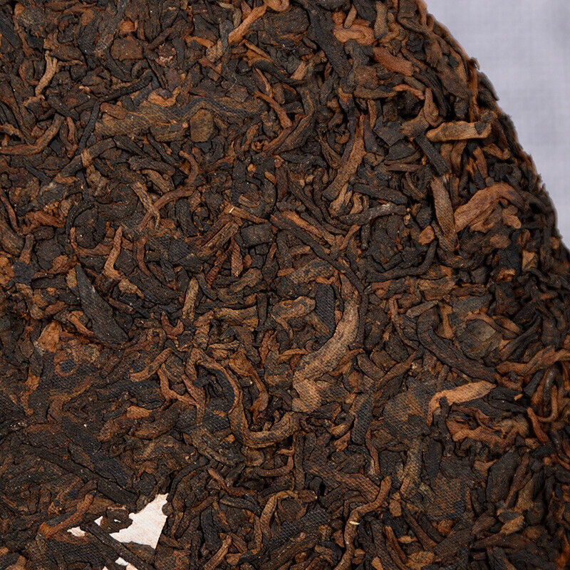 HelloYoung 357g Puerh Ripe Tea Cake Healthy Drink 357g 宫廷王熟茶饼 Secondary image