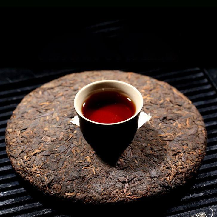 357g/CAKE Ancient Tree Ripe Tea Menghai Old Banzhang Aged Old Puerh Tea Secondary image