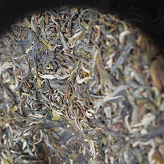 Brown Raw Tea Yunnan Pu'er Tea Early Spring Raw Tea 357/g Floral Fragrance