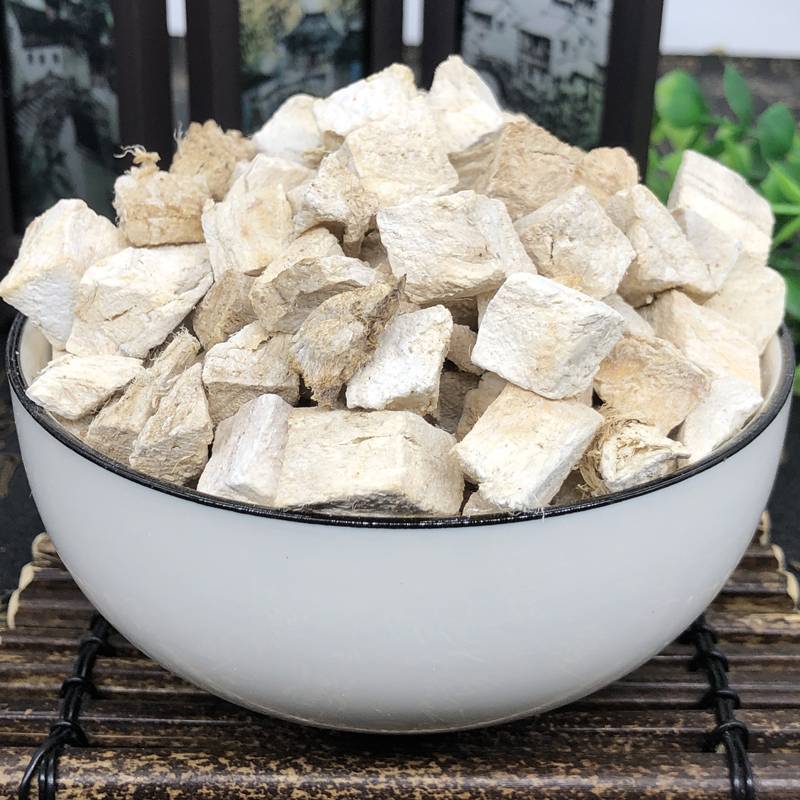Fresh Wild Pueraria Lobata Dried Kudzu Cubes Soaked in Wine and Water Herbal Tea Main image