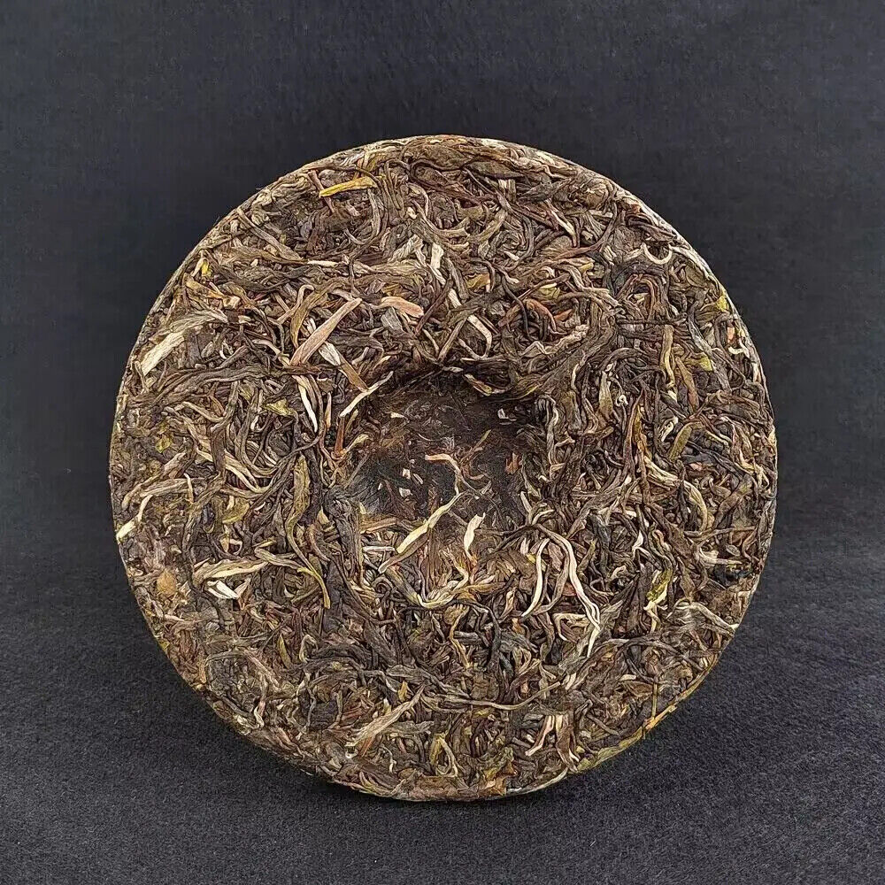 357g Yunnan Yiwu Peacock Puerh Cake Sheng Puer Tea Compressed Raw Puer Tea Cake