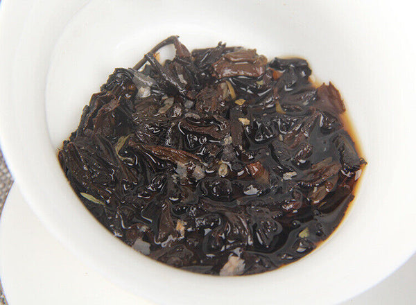 HelloYoung 100g Pu-erh Ripe Tea Rose Ripe Tea Cake 普洱茶熟茶玫瑰花普熟茶饼三级普洱+玫瑰花陈香花香茶饼