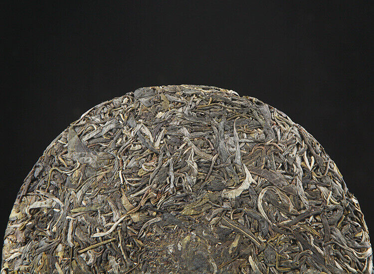 HelloYoung Pu'er Raw Tea Iceland Ancient Tree 357g Yunnan Tea Cake 普洱茶生茶 冰岛普洱古树 357g 云南饼茶