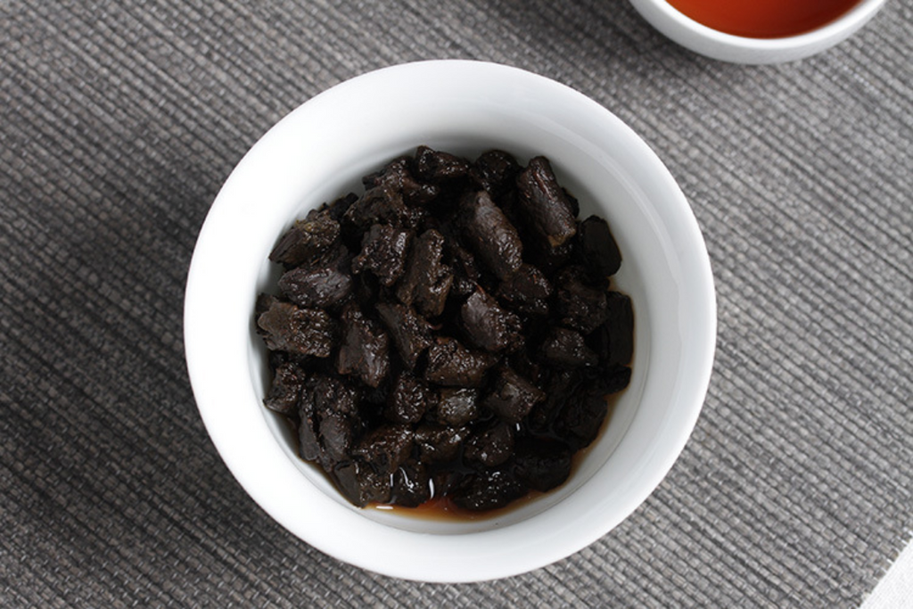 HelloYoung 500g/Tin Yunnan Pu'er Tea Menghai Ripe Tea Jujube Tea Fossil Crushed Silver