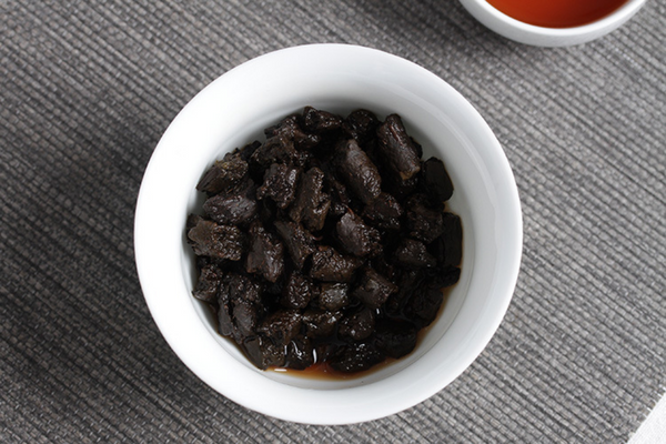 HelloYoung 500g/Tin Yunnan Pu'er Tea Menghai Ripe Tea Jujube Tea Fossil Crushed Silver