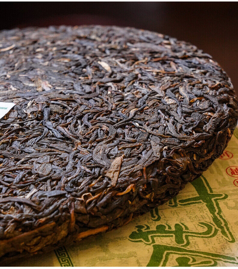 HelloYoung 357g Puerh Raw Tea Cake Menghai Raw Tea Cake Yunnan Pu'er Tea
