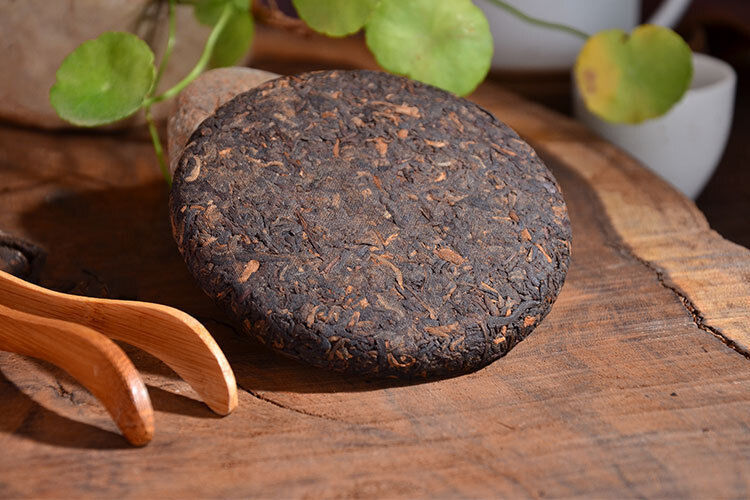 HelloYoung High Quality Puerh Ripe Tea Cake Golden Bud Tea Cake 100g