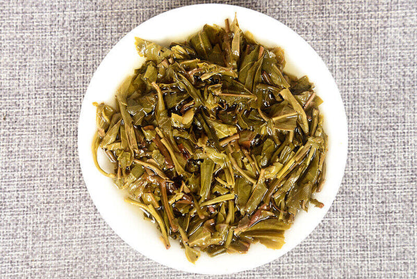 HelloYoung 357g Yunnan Pu-erh Raw Tea Cake Overlord Green Cake Menghai Seven Seeds Cake