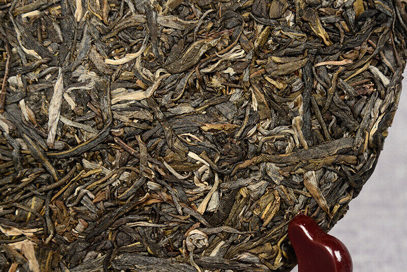 HelloYoung 357g Yunnan Pu'er Tea Early Spring Tea Spring Tip Raw Cake Seven Seed Cake