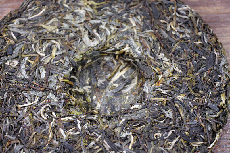 HelloYoung 357g Yunnan Banzhang Pu'er raw tea cake Brown Mountain seven cakes Pu black tea