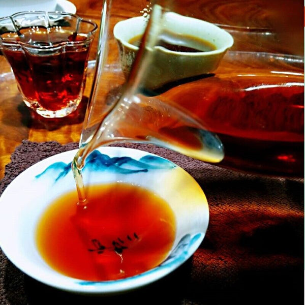 HelloYoung Menghai ripe tea Yunnan seven cakes tea Menghai Chen Yun ripe tea 357g/12.59oz