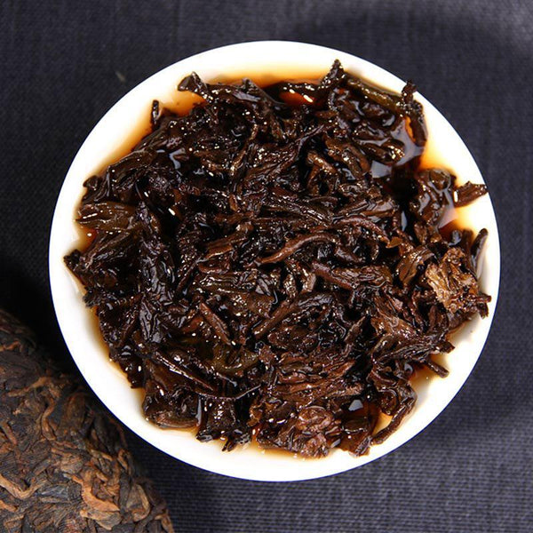 Yunnan Old Comrade Haiwan Shou Puer Tea，2018 LaoTongZhi 7578 Ripe Puer