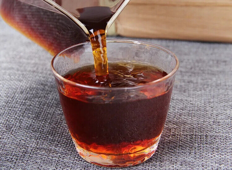 Pu'er Ancient Tree Camphor Fragrance Pu'er Tea Brick Ripe Tea Yunnan Tea 500g