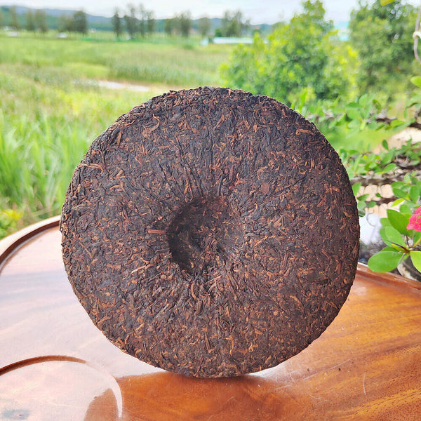 HelloYoung 357g Puerh Tea Ripe Tea Palace Ripe Cake Golden Bud Yunnan Seven Cakes Pu'er Tea