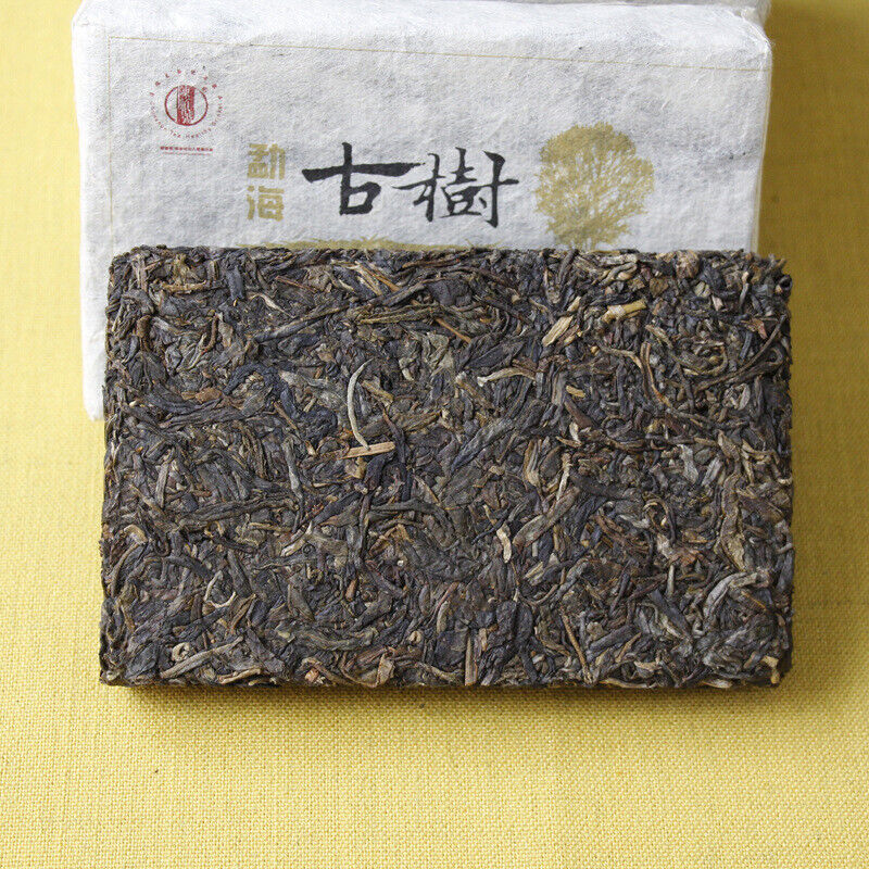 HelloYoung 250g Yunnan Pu'er Tea Menghai Ancient Brick Tea Bada Mountain Jiao Mu Aged Pu'er