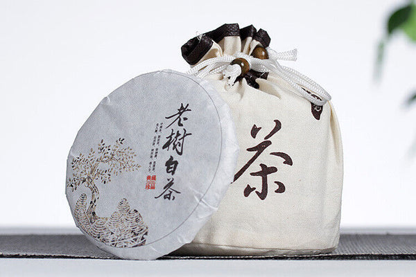 HelloYoung 100g Dry Storage Old Tree White Tea Big Tree Tea Tea Cake Yunnan White Tea