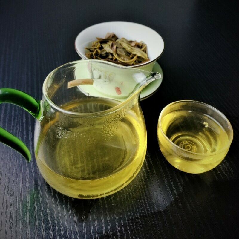 HelloYoung Early Spring Arbor Tea Classical Healthy Drink Authentic Yiwu Pu'er Tea 357g