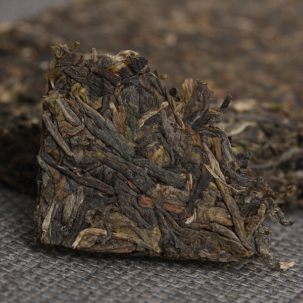 HelloYoung 200g Yunnan Pu'er Tea Bulang Spring Tip Pu'er Raw Brick Pre-Mingling Spring Tea