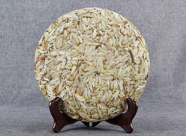 Ancient Tea Buds Tea Cake Pu'er Raw Tea 357g Early Spring Bud Buds