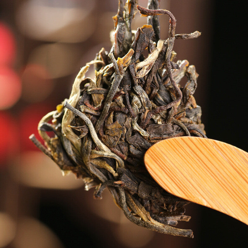 Icelandic Ancient Tree Yunnan Pu'er Tea Raw Tea Cake 357 Grams Qi Zi Cake Tea
