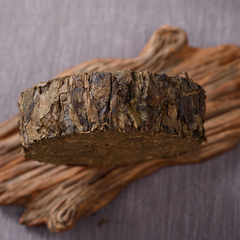 HelloYoung 150g Black Tea Cake Hunan Anhua Black Tea Flower Roll Hundred Thousand Liang Tea