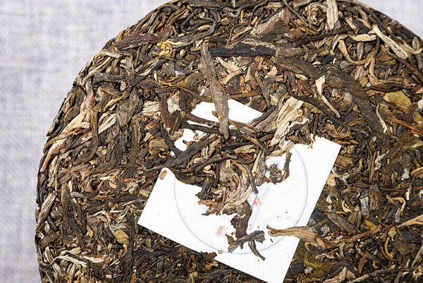HelloYoung 357g Yunnan Tea Pu'er Tea Raw Tea Cake Healthy Drink
