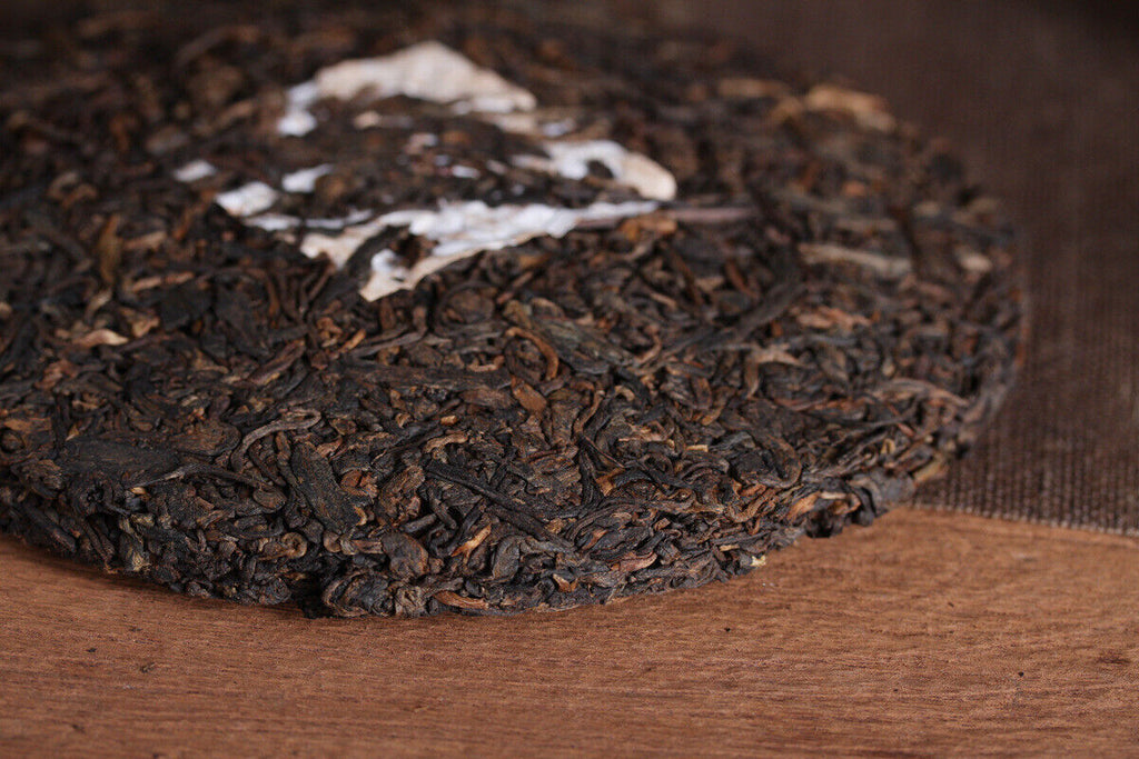 HelloYoung 357g Pu'er Tea Da Shu Cheng Yun Icelandic Ripe Tea Seven Seed Cake