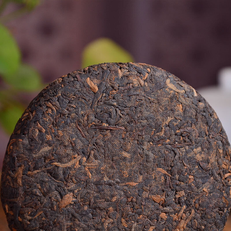 HelloYoung High Quality Puerh Ripe Tea Cake Golden Bud Tea Cake 100g Secondary image
