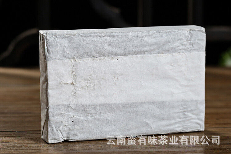 HelloYoung Yunnan Pu'er tea Lao Banzhang golden leaf raw tea 1pack of 4pieces 1bundle= 1kg