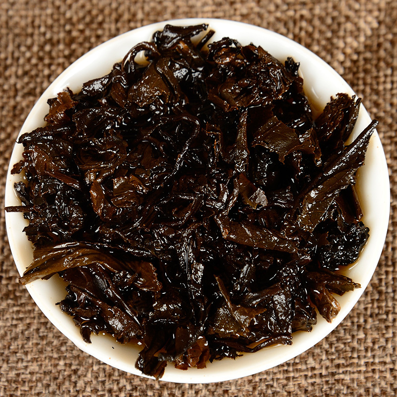 HelloYoung 357g Yunnan Pu'er Tea Old Banzhang Glutinous Fragrance Seven Seed Cake Ripe Tea