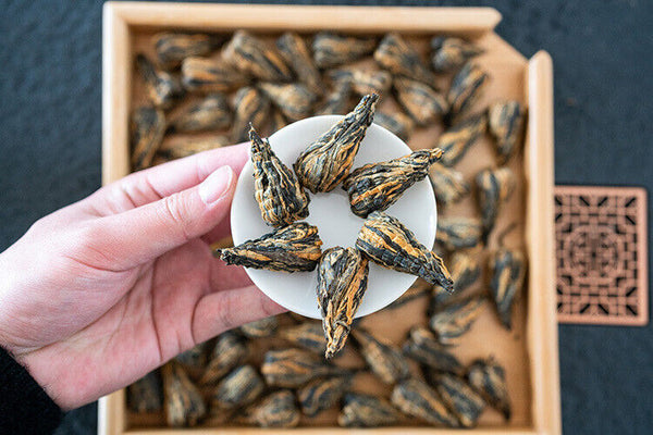 HelloYoung 250g Fengqing Dian Hong Pagoda Tea Yunnan Ancient Golden Silk Pagoda Black Tea