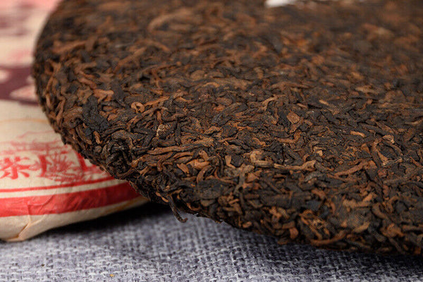HelloYoung 357g Puerh Ripe Tea Cake Healthy Drink 357g 宫廷王熟茶饼