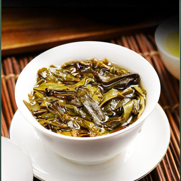 Indulge in the Exquisite 357g Old Banzhang Pu'er Raw Tea Digestive Aid