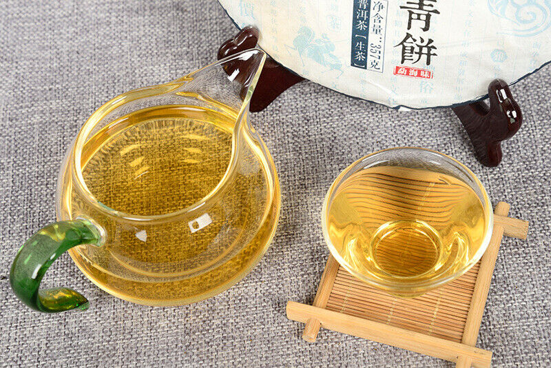 HelloYoung 357g Yunnan Pu-erh Raw Tea Cake Overlord Green Cake Menghai Seven Seeds Cake