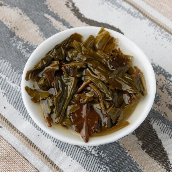 HelloYoung Yunnan Puerh Tea Longzhu Iceland Lao Man'e Tea Leaves 500g/1.1lb