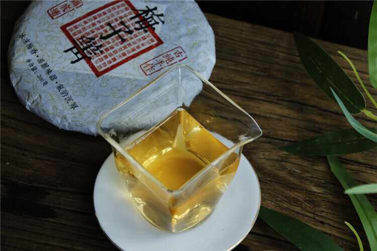 HelloYoung Plum turnip potted pond ancient tree raw tea cake cold plum aroma and deep charm
