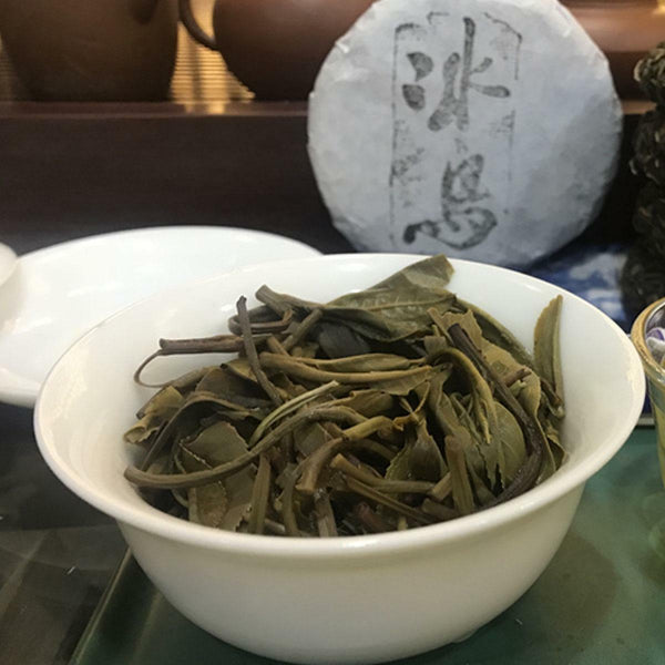 HelloYoung Premium Icelandic Puer Tea Cake 100g Yunnan Organic Certified Raw Pu-Erh Tea
