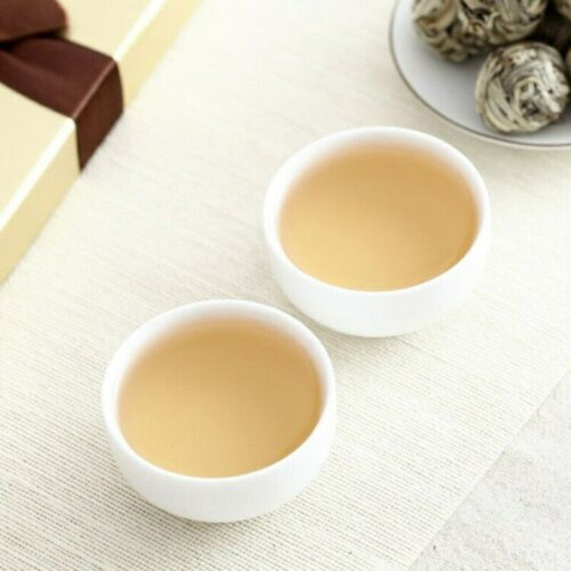 Chinese White Tea Yunnan High Mountain Old Tree Yue Guang Bai Dragon Ball Moon