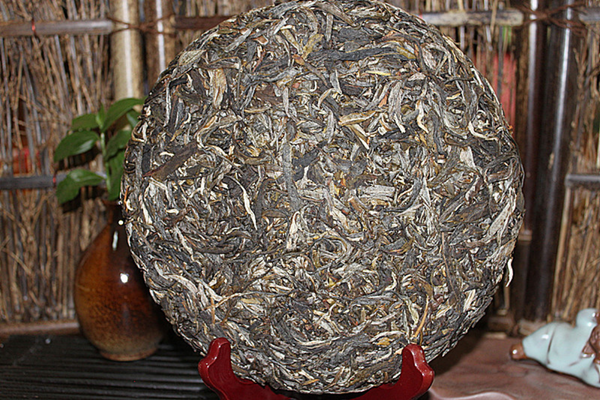 HelloYoung 357g Yunnan Pu'er Tea Iceland Pu'er Tea Big Tree Raw Tea