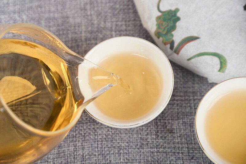 HelloYoung 357g/cake Mint Pond Fresh Tea Cake Yiwu Mint Pond Spring Yunnan Fresh Cake Tea