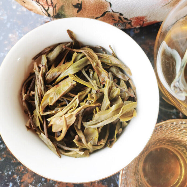 HelloYoung Top Zhonghongying KunLushan Cha Ancient Tree Tea 357g Organic Pu'er Spring Tea