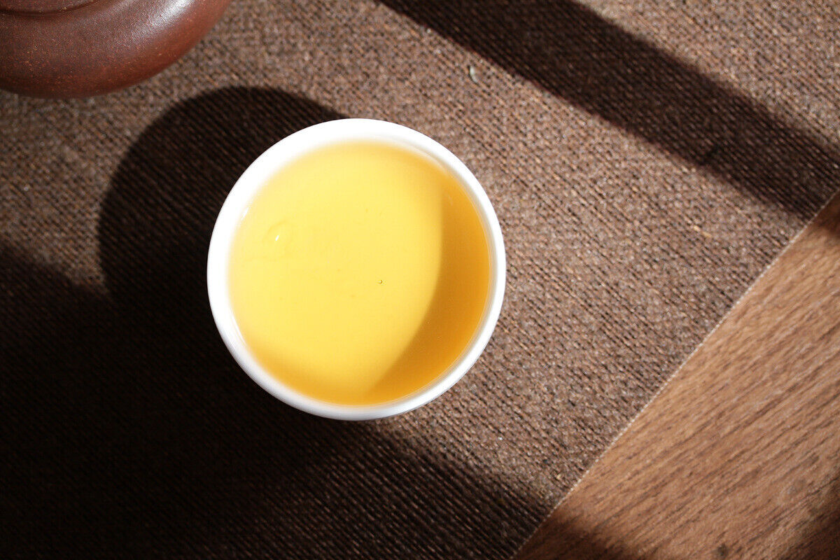 HelloYoung 357g Yunnan Pu'er Tea Bulang Mountain Raw Cake Big Old Tree Seven Seeds Cake