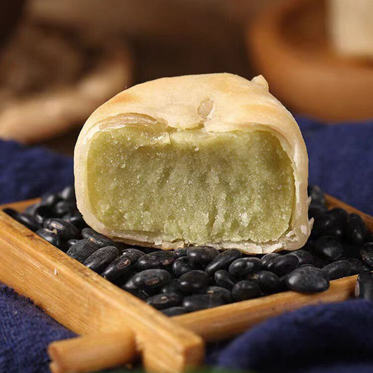 Ice-Fresh Green Bean Cake Traditional Red Bean Pastry Handmade Breakfast Snack Main image